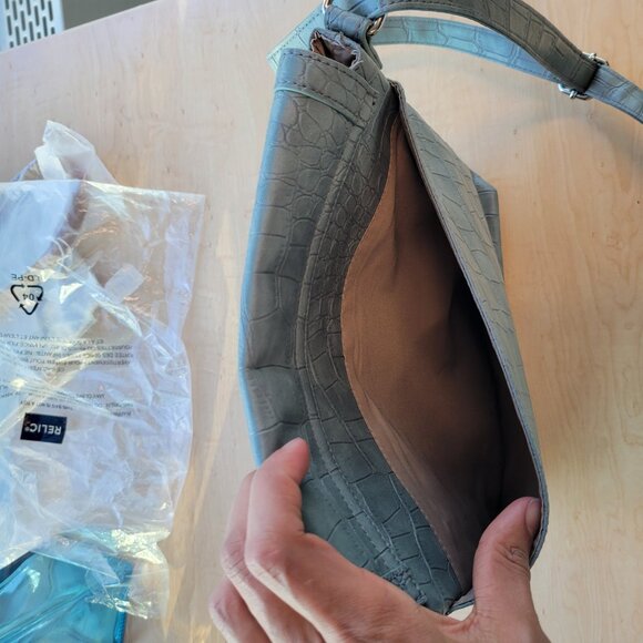 Relic Faux leather handbag - Picture 5 of 14